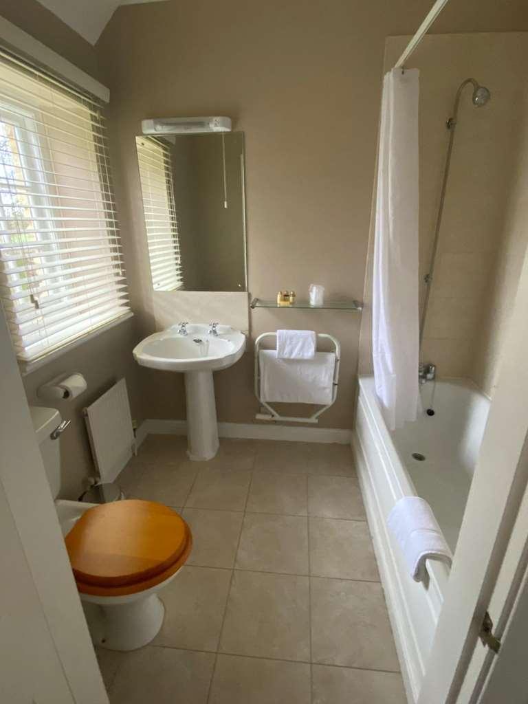 Guyers House Hotel And Restaurant Corsham Zimmer foto